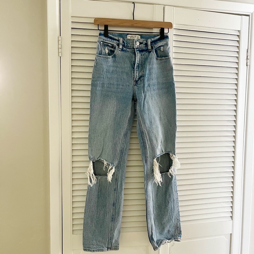 Abercrombie 90s Ultra High Rise Straight Jeans, Ripped Medium Wash 24S